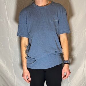 Columbia Men's Crew Neck Tee in Dusty Blue